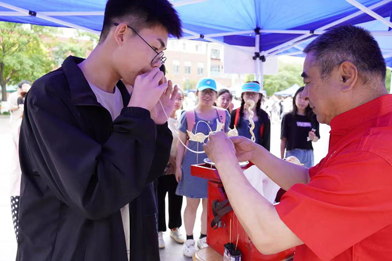 非遗传承进校园——山东科技大学第三届中华优秀传统文化游园活动成功举办