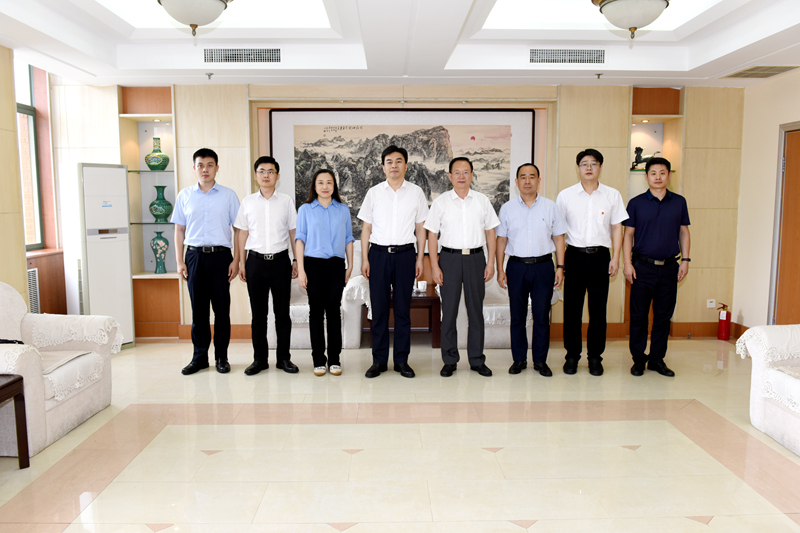 团省委书记刘天东一行来校调研